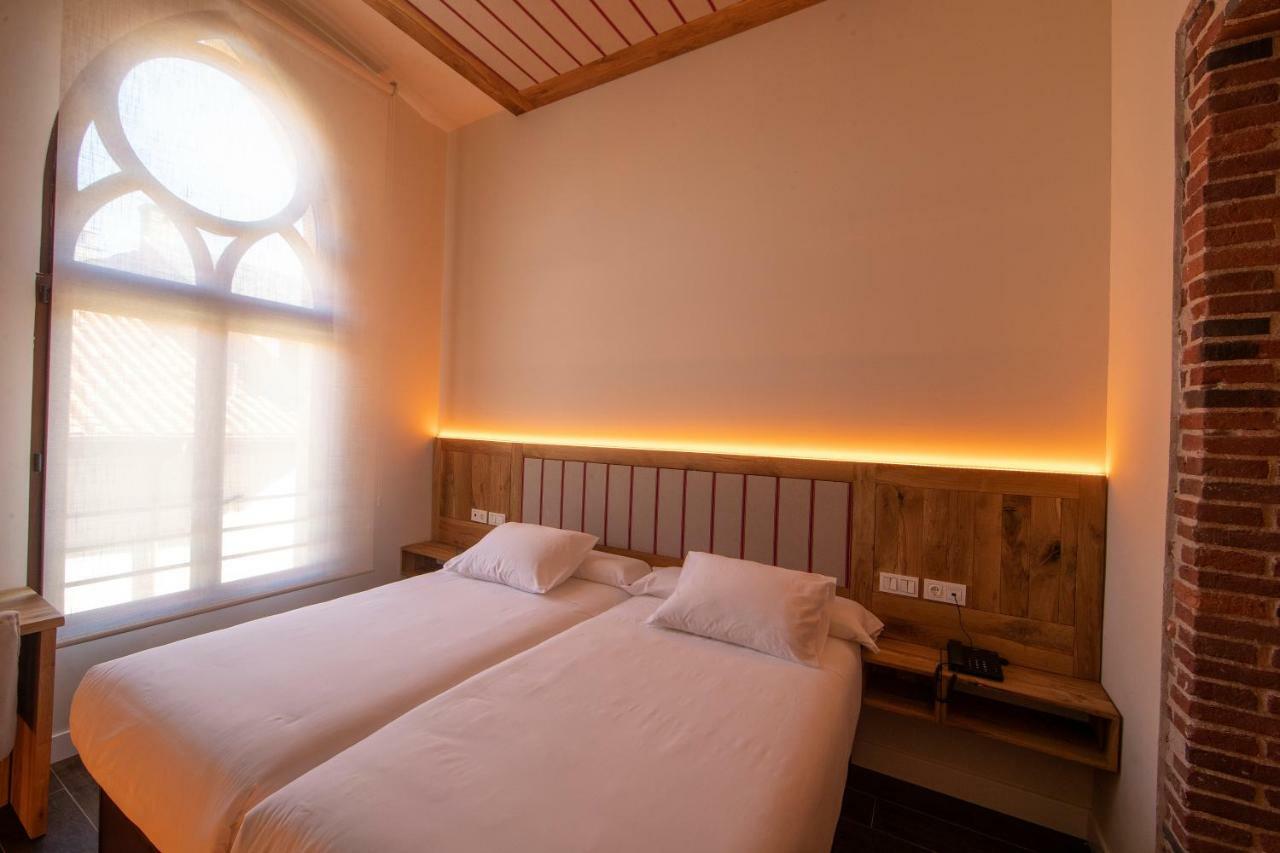 Camarote Hotel Леон Екстериор снимка